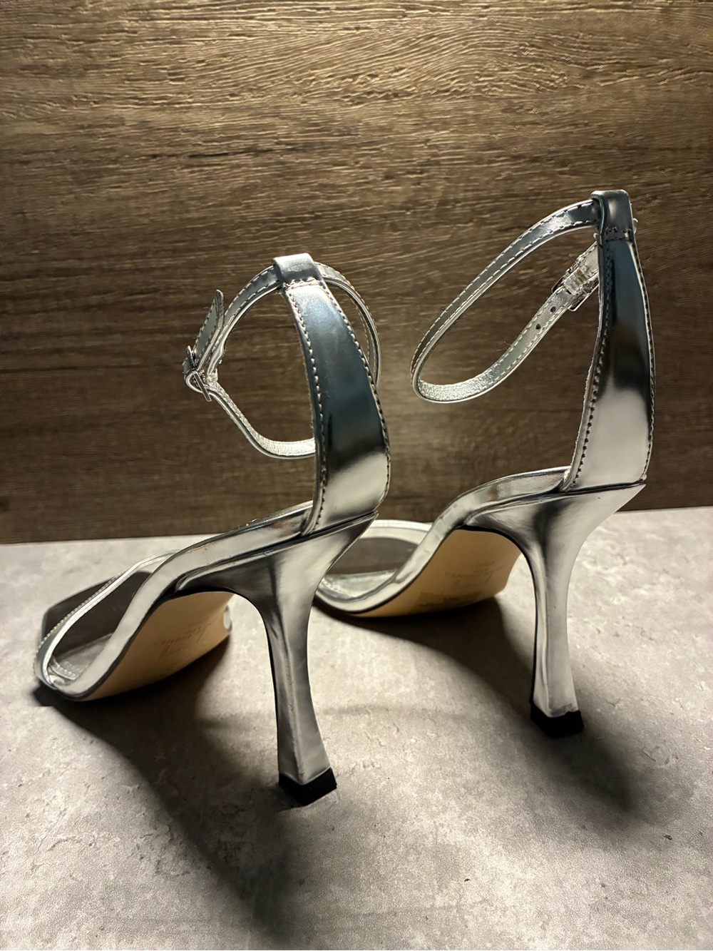 Marc Fisher Silver Square-Toe Ankle-Strap Heels 8.5 - Picture 5 of 7